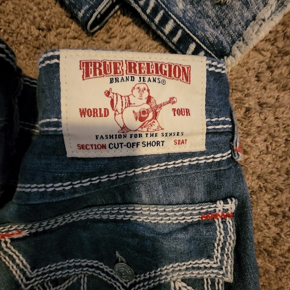 Authentic True Religion Cut Off Shorts - Picture 5 of 8